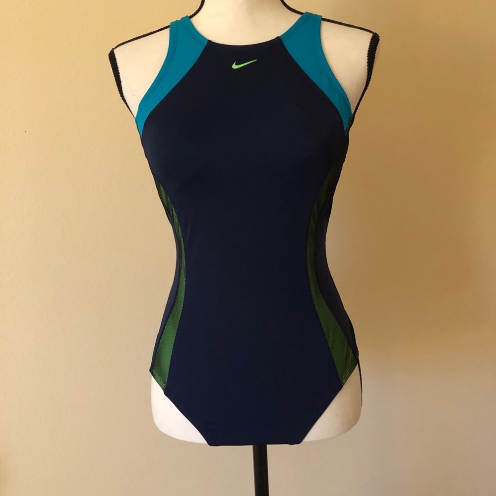 Nike one piece swimsuit size M